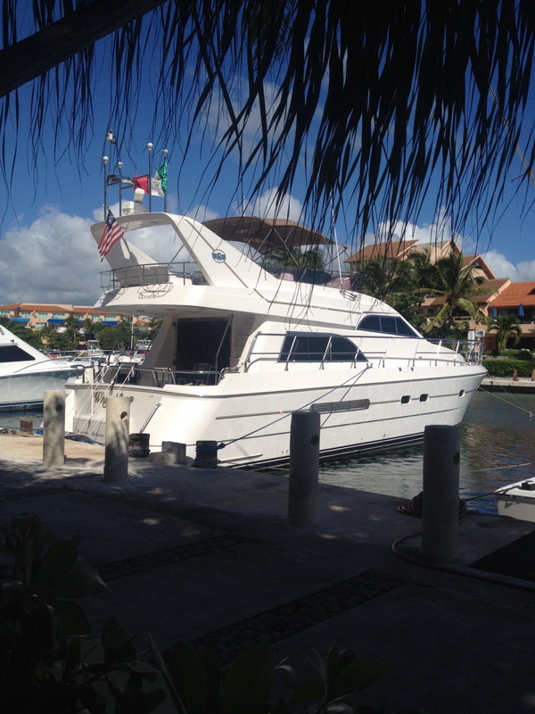 Puerto Aventuras 55ft yacht group boat for Riviera Maya part…