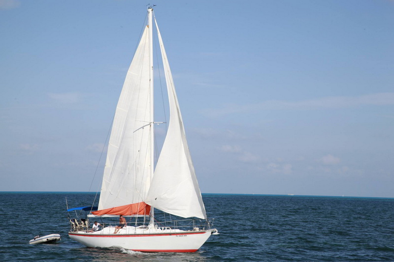 Sailing Cancun with crew Isla Mujeres Holbox Yucatan