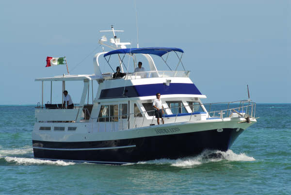 58 ft boat private tours diving charter Riviera Maya Cozumel…